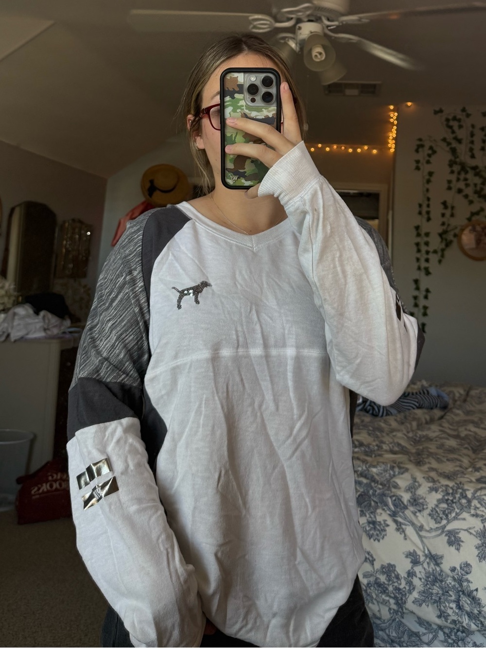 PINK Victoria's Secret White and Black Raglan Long Sleeve Top